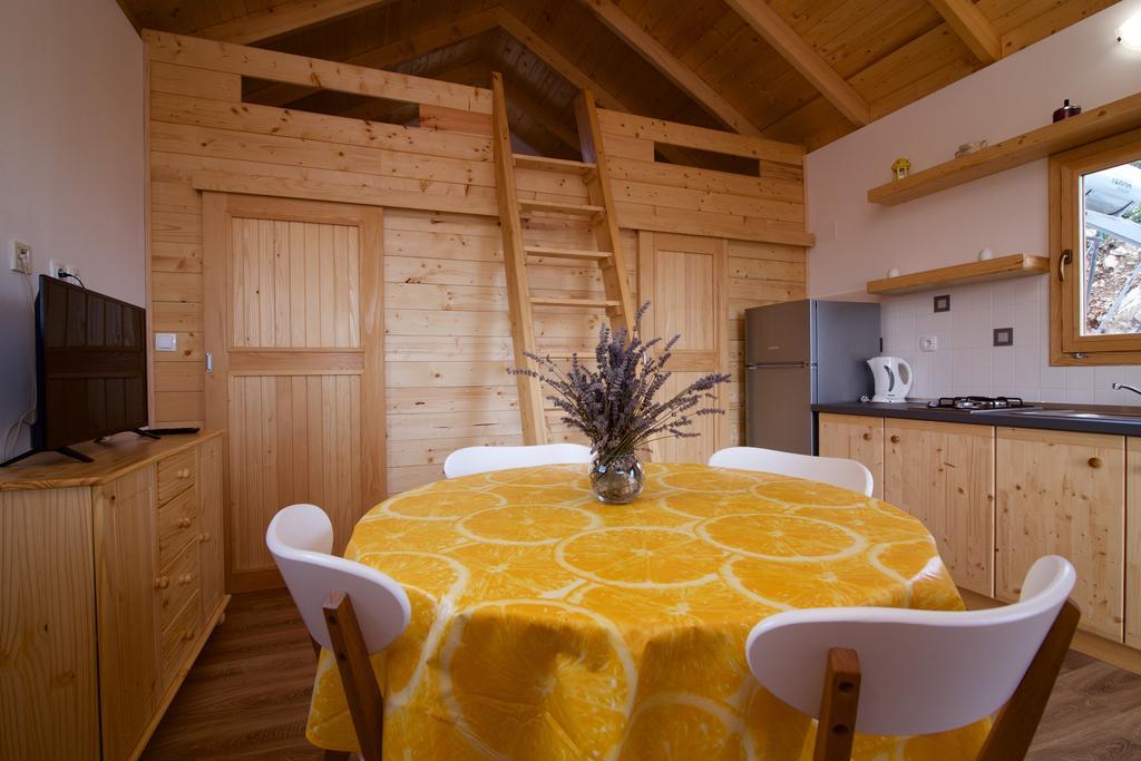 Marina House Villa Drage Buitenkant foto